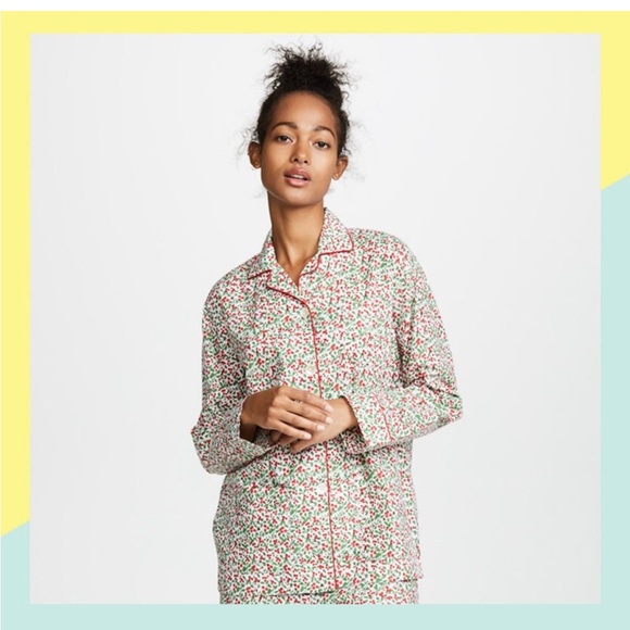 Roller Rabbit Holly Berry Christmas Pajama Top - Picture 1 of 9